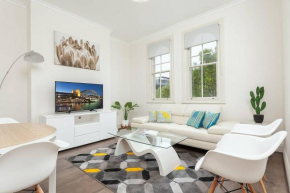 STUNNING SYDNEY HOME 1